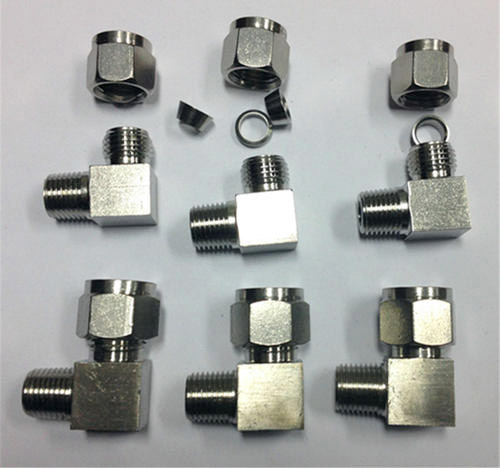 不銹鋼卡套彎頭